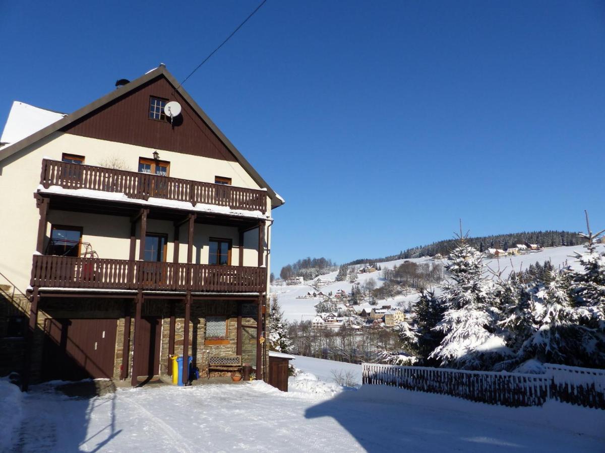 Cozy Apartment In Ore Mountains With Balcony Breitenbrunn  Phòng bức ảnh