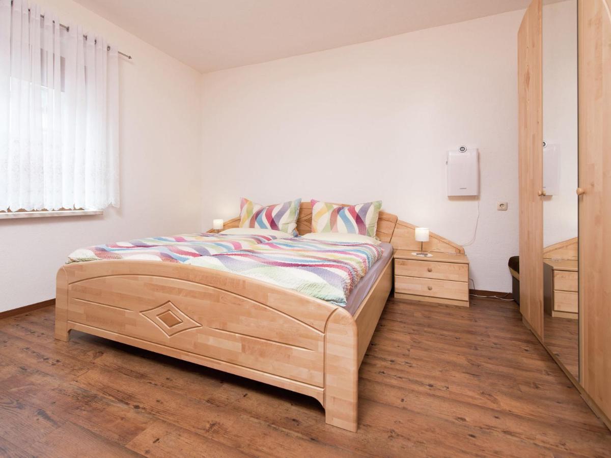 Cozy Apartment In Ore Mountains With Balcony Breitenbrunn  Ngoại thất bức ảnh